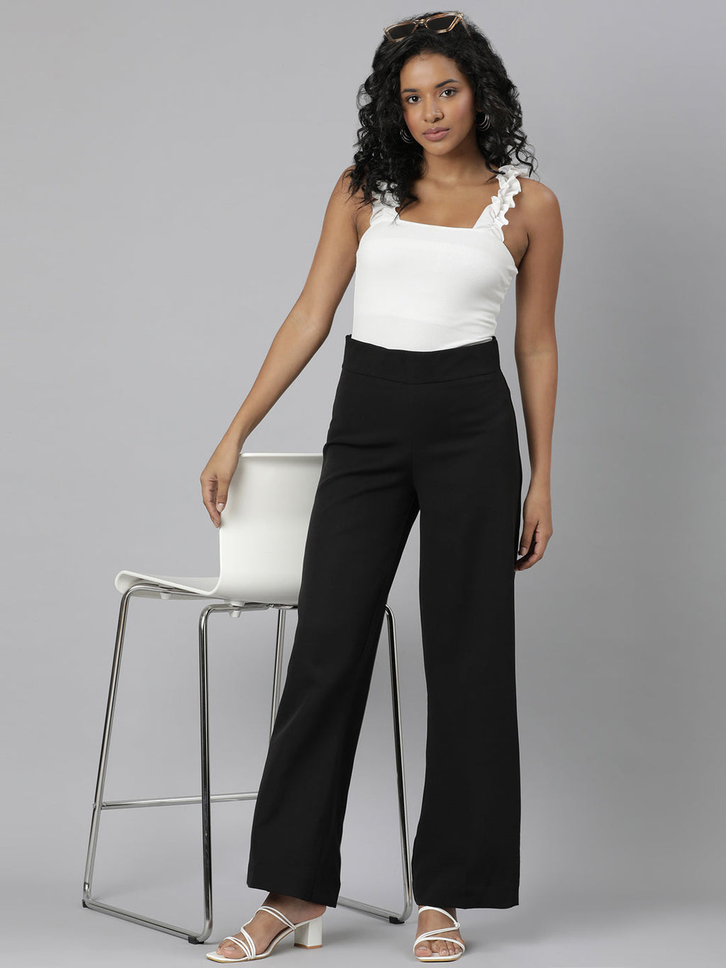 Women's Black Relaxed Straight Fit Cotton Parallel Trouser