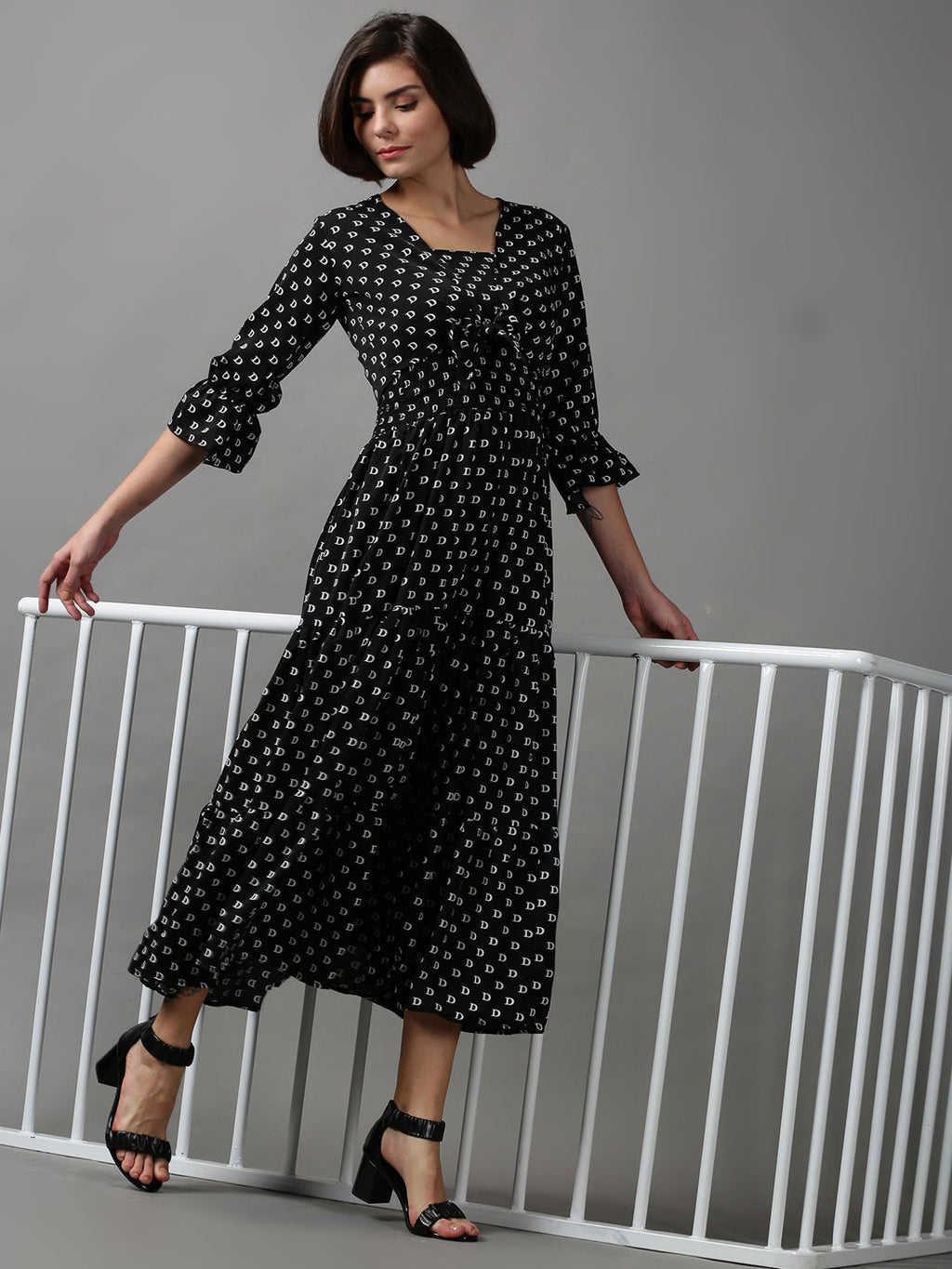 Women's Black Printed Crepe Midi Dress With Shrug