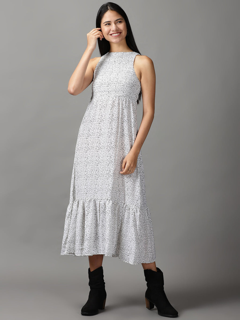 Women's White Sleeveless Round Neck Fit & Flare Dress