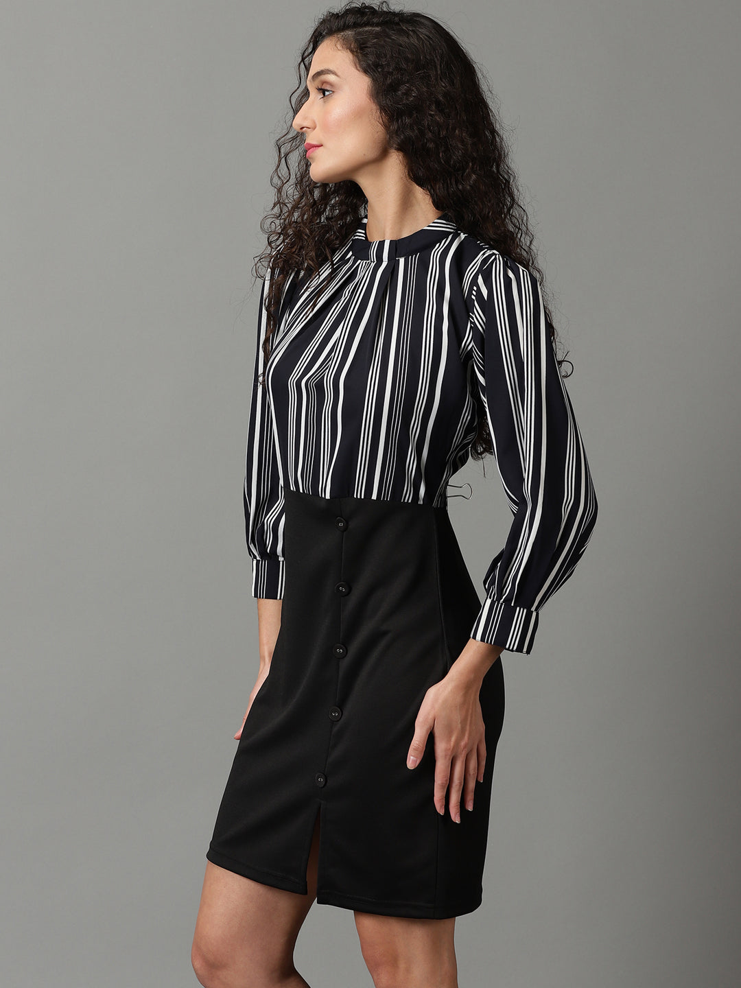 Women's Black Keyhole Neck Striped Chiffon Sheath Dress