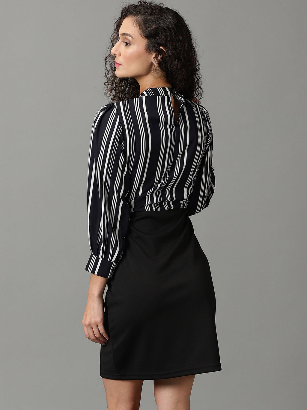 Women's Black Keyhole Neck Striped Chiffon Sheath Dress