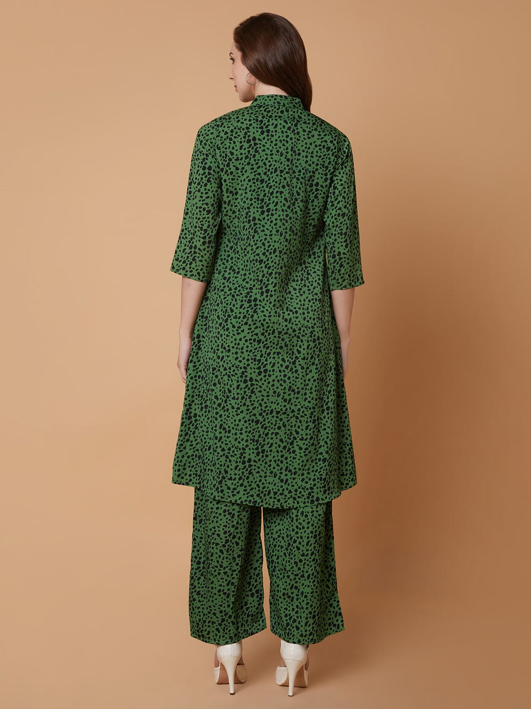 Women's Green Printed Basic Jumpsuit with Shrug
