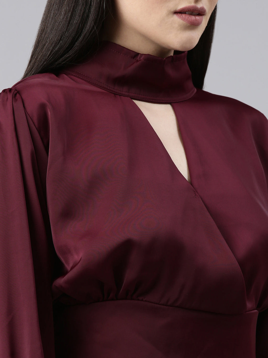 Women's Violet Keyhole Neck Puff Sleeves Wrap Satin Crop Top