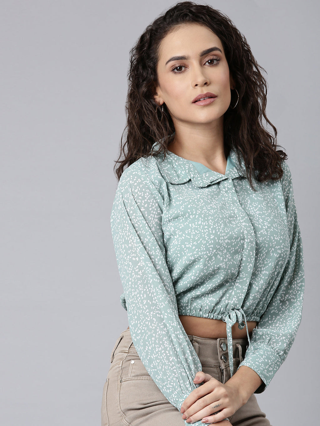 Women's Sea Green Abstract Printed Shirt Collar Crop Top