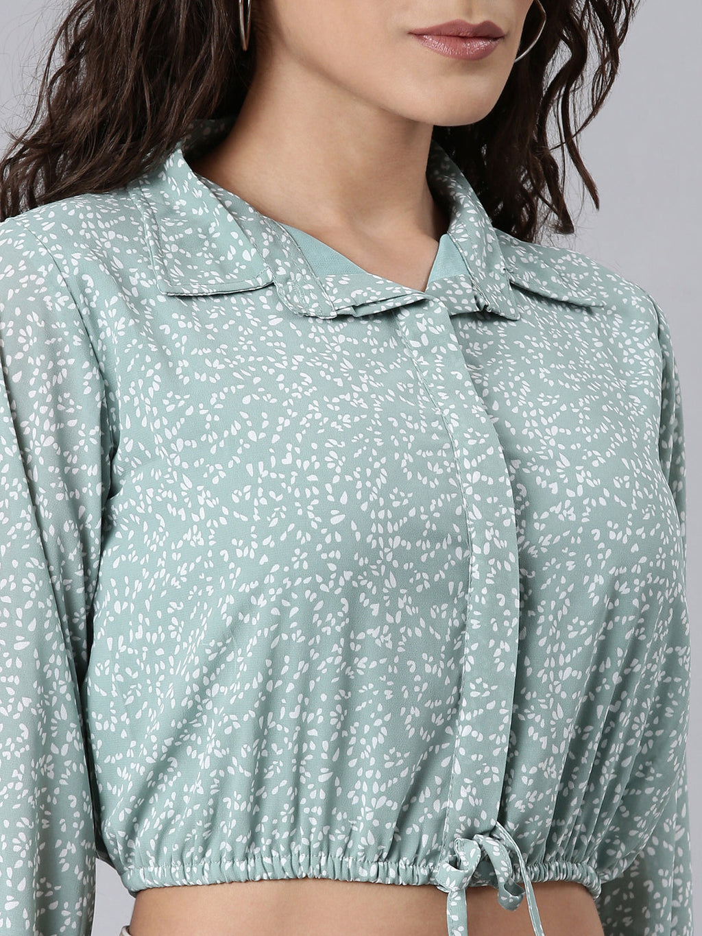 Women's Sea Green Abstract Printed Shirt Collar Crop Top