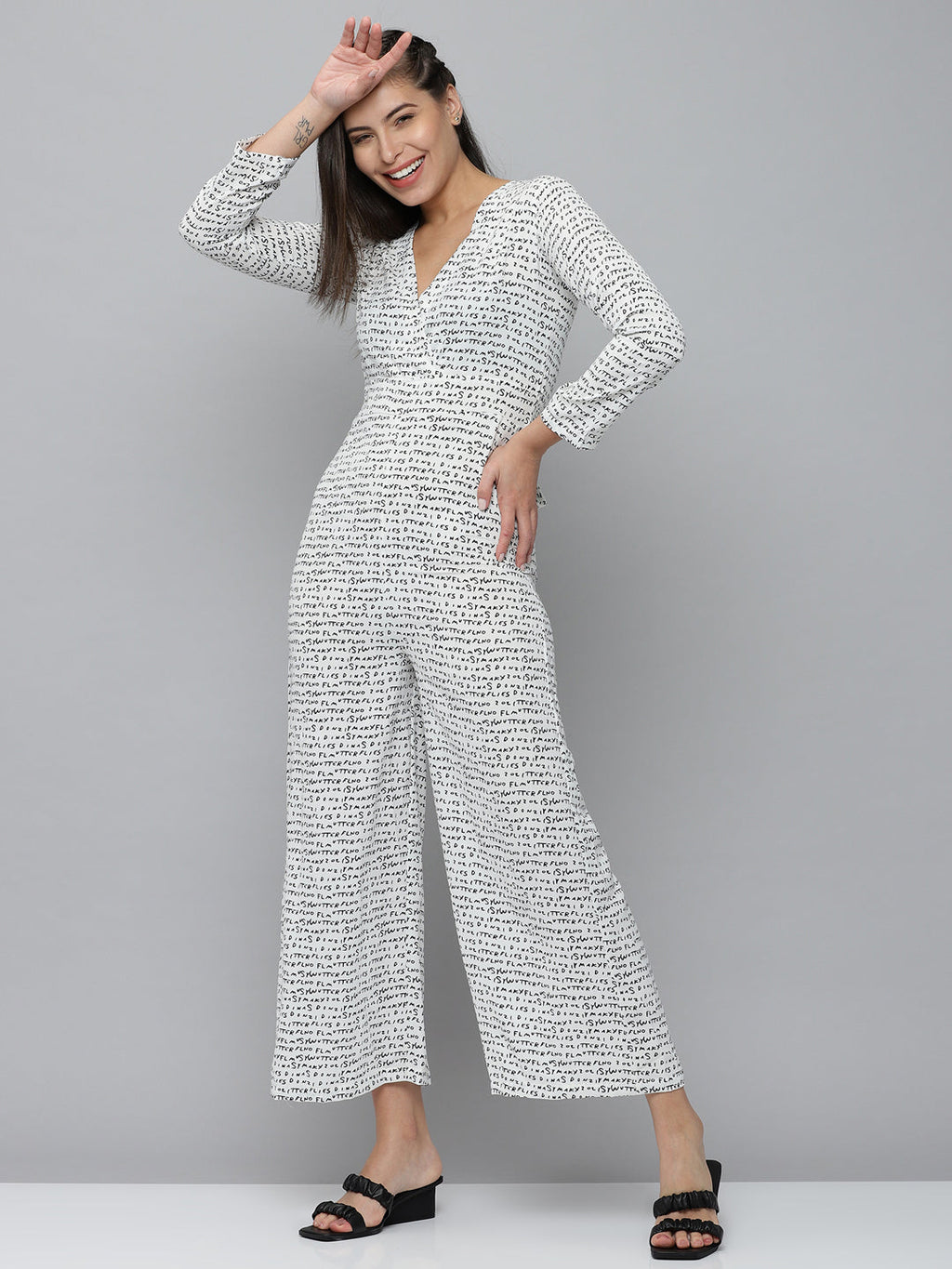 Women's White Printed V-Neck Long Sleeves Basic Jumpsuit