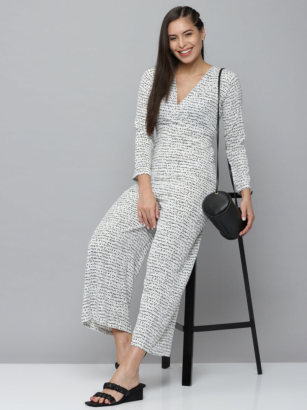 Women's White Printed V-Neck Long Sleeves Basic Jumpsuit
