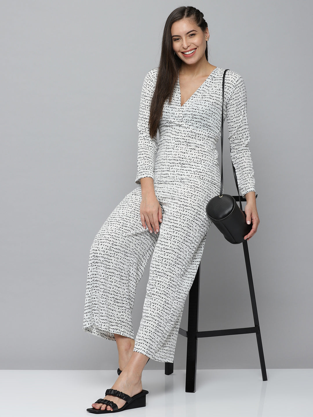 Women's White Printed V-Neck Long Sleeves Basic Jumpsuit