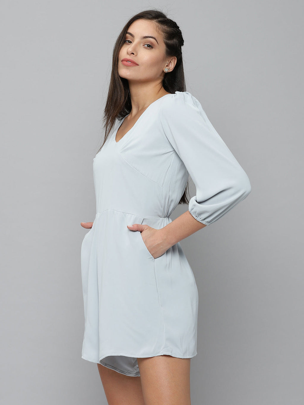 Women's Grey Solid V-Neck Three-Quarter Sleeves Jumpsuit