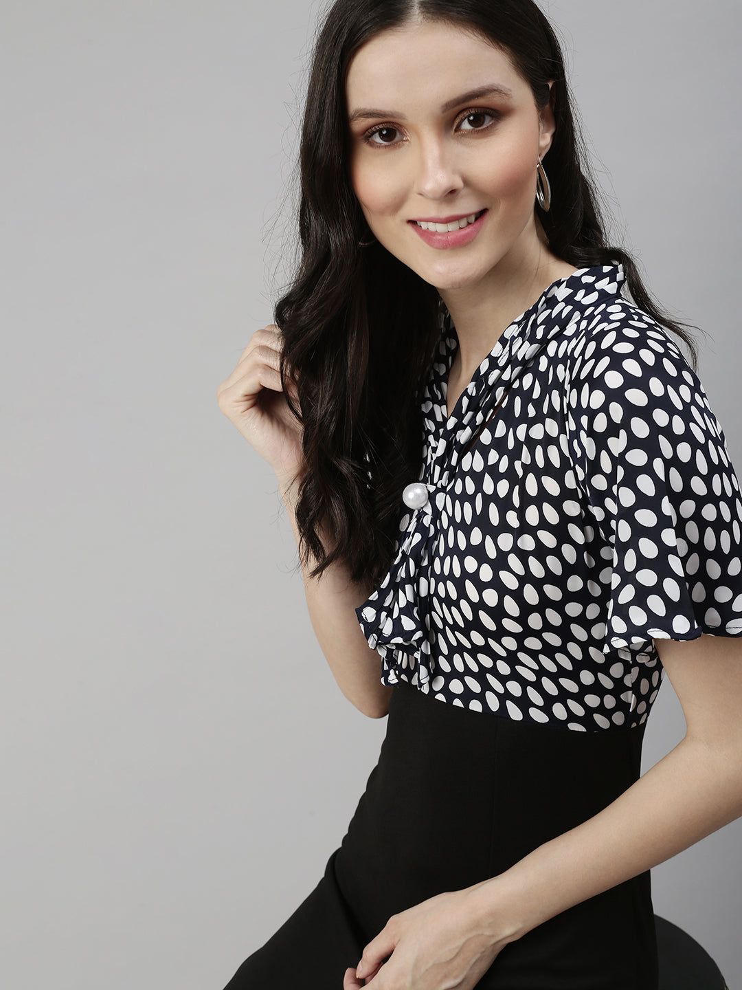 Women's Navy Blue Tie-Up Neck Sheath Dress