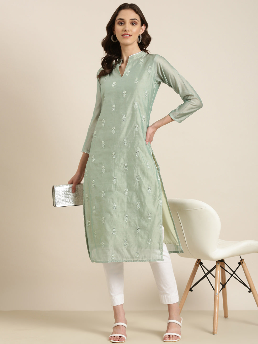 Women's Sea Green Floral Embroidered Mandarin Collar Cotton Silk Straight Kurta