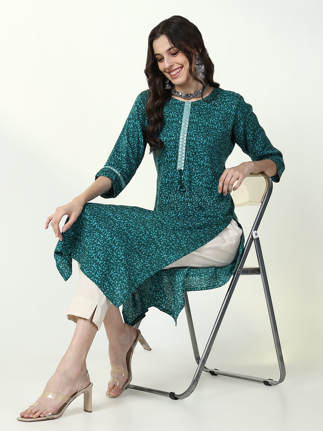 Women's Green Graphic Straight Kurta