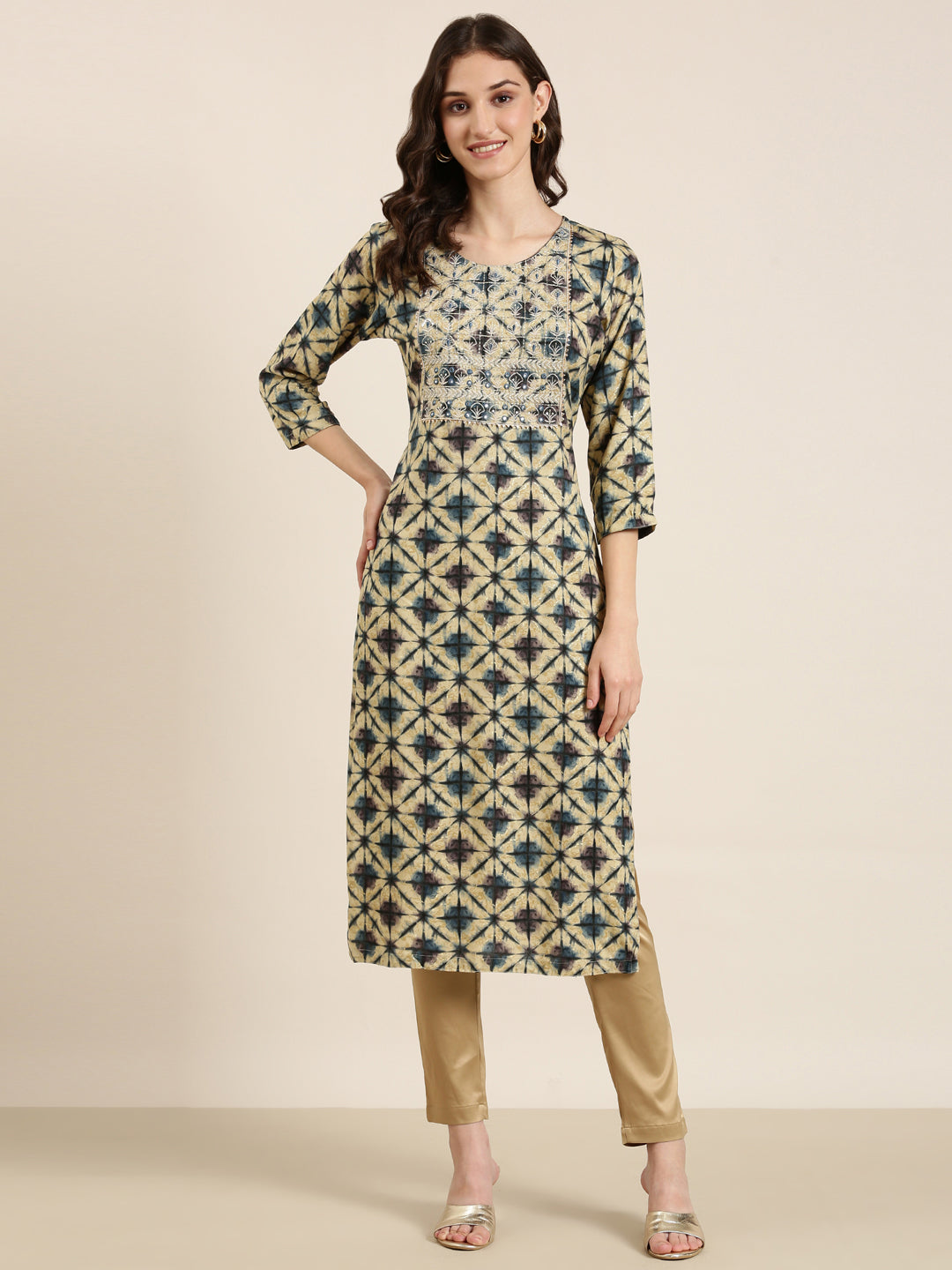 Women's Beige Tie & Dyed Thread Work Straight Kurta