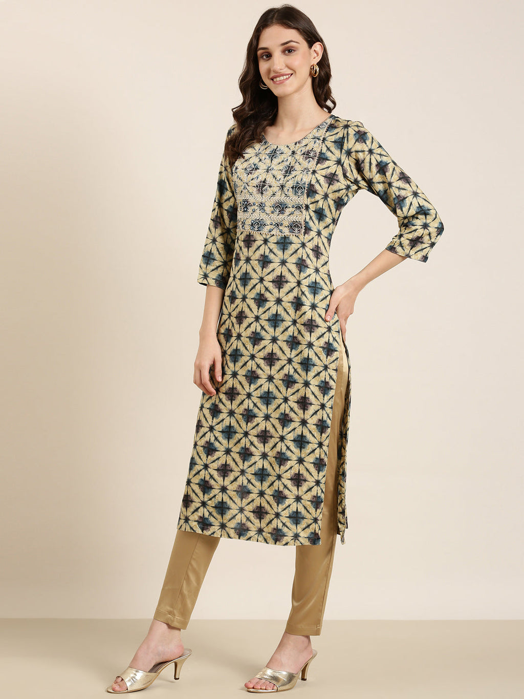 Women's Beige Tie & Dyed Thread Work Straight Kurta