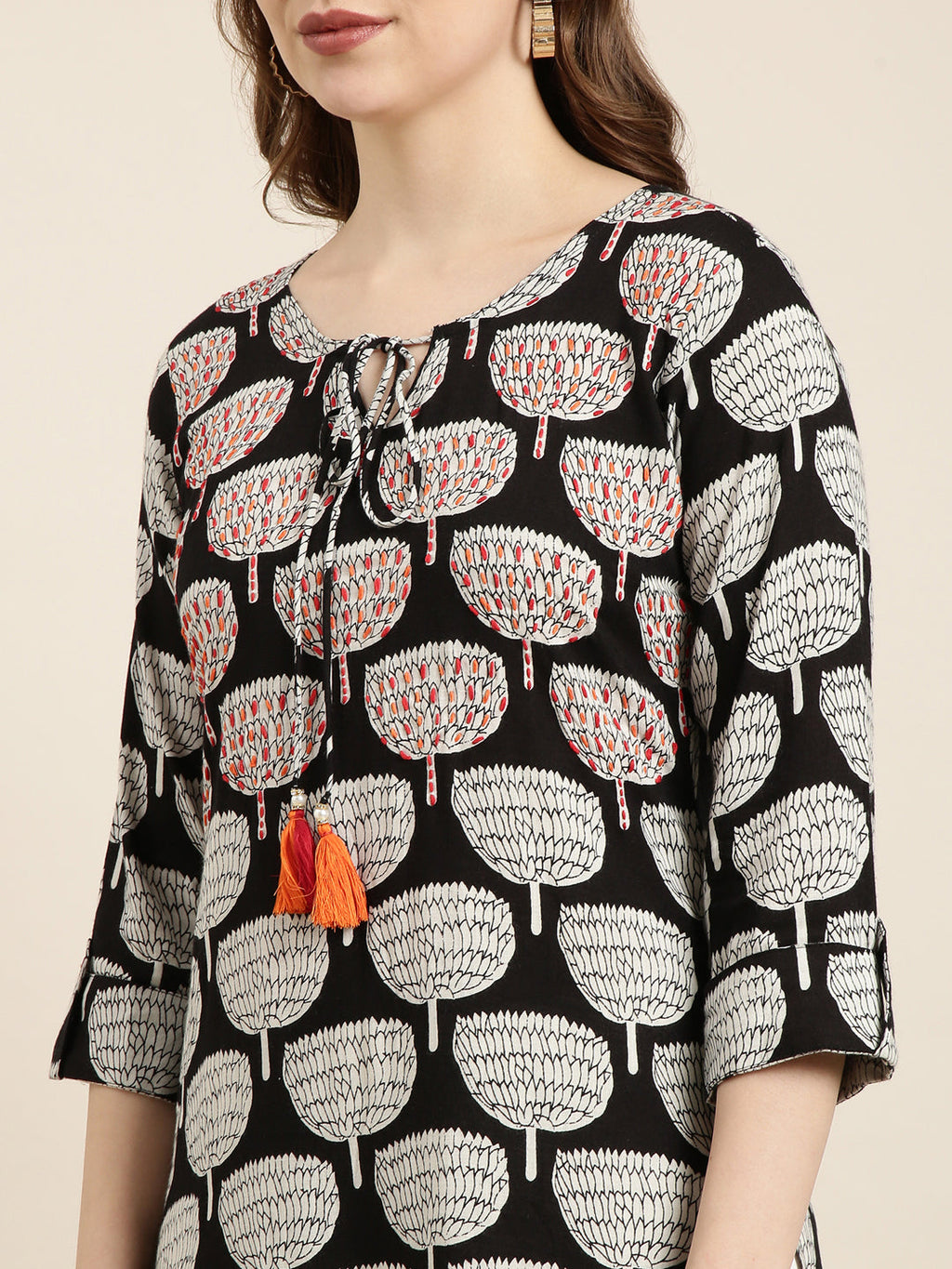 Women's Straight Black Ethnic Motifs Kurta