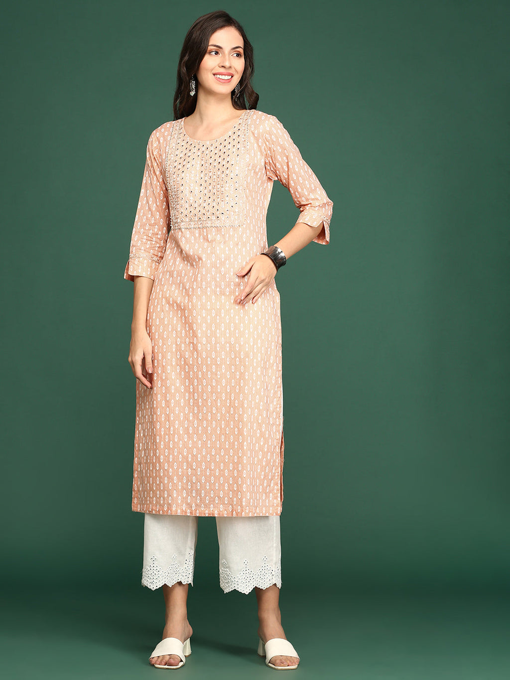 Women's Peach Geometric Printed Mirror Work Straight Kurta