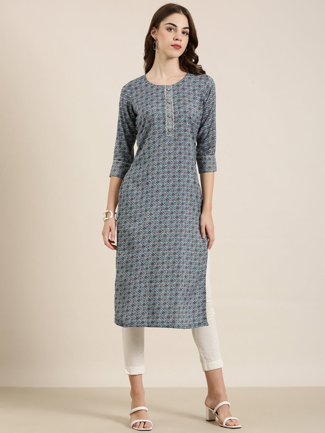 Women's Navy Blue Ethnic Motifs Printed Gotta Patti Straight Kurta