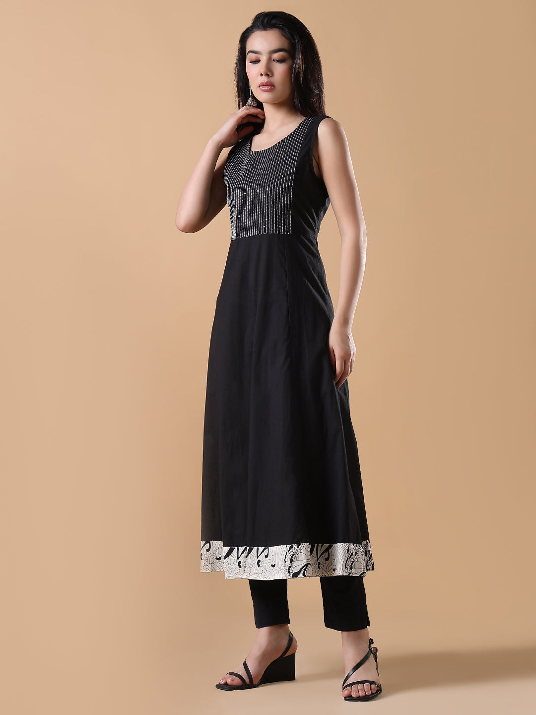 Women's Black Solid Cotton Anarkali Kurta with Shrug
