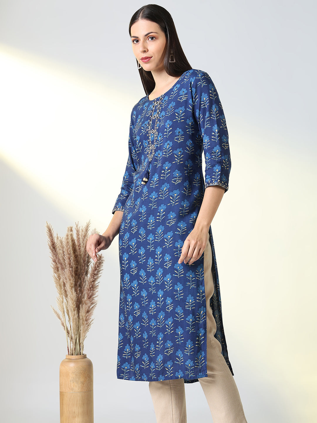 Women's Blue Ethnic Motifs Straight Kurta