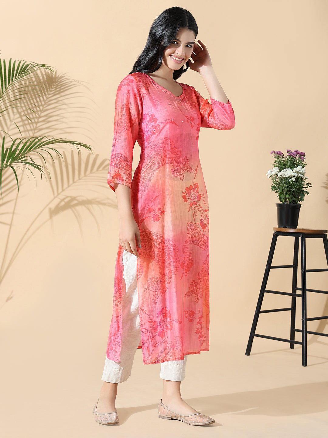 Women's Pink Floral Cotton Straight Kurta