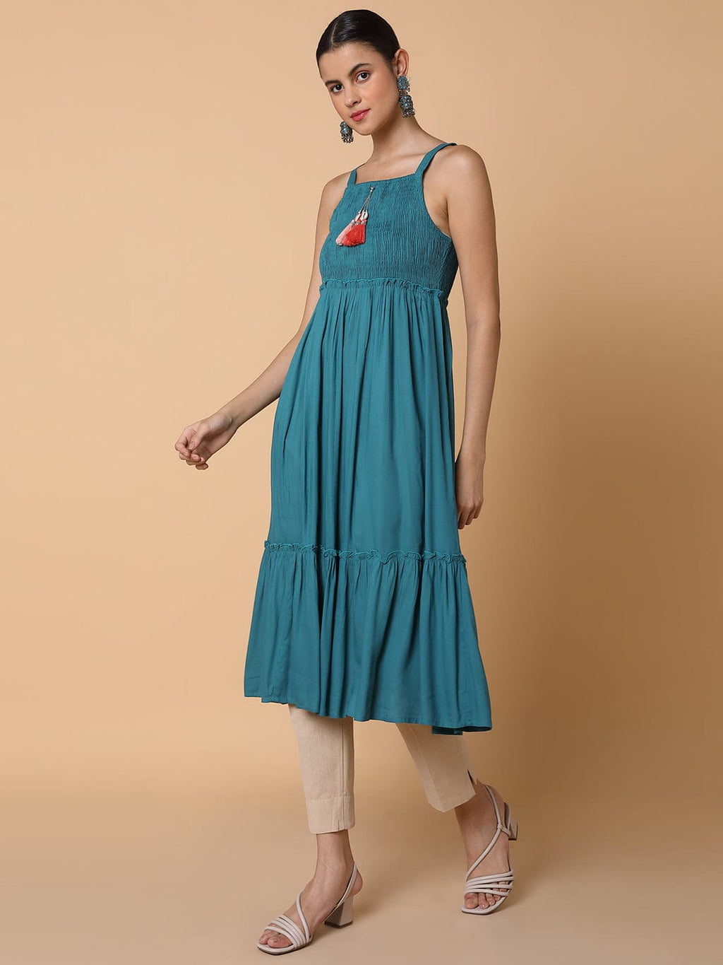 Women's Straight Turquoise Blue Solid Kurta with Shrug