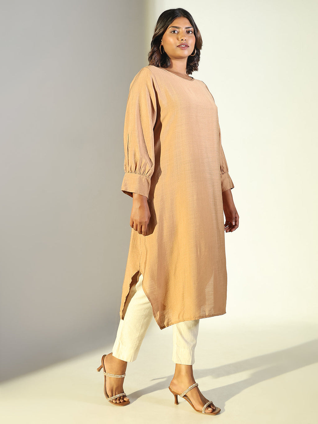 Women's Beige Solid Straight Kurta