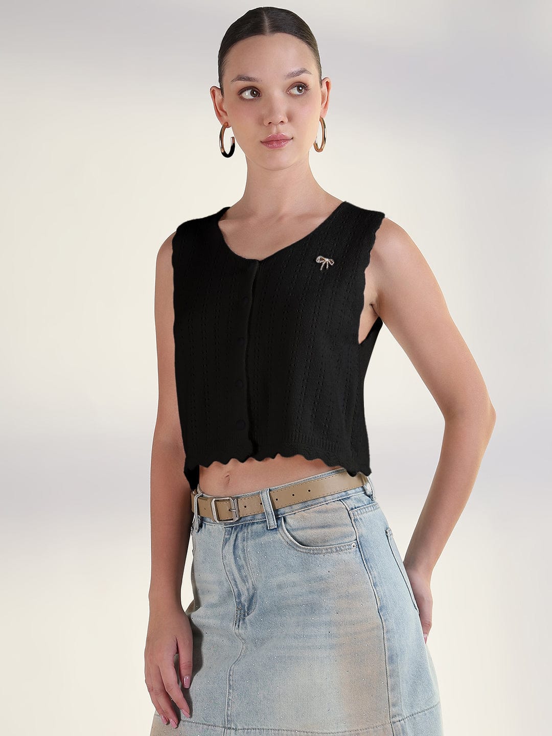 Women's Black V-Neck Crop Top