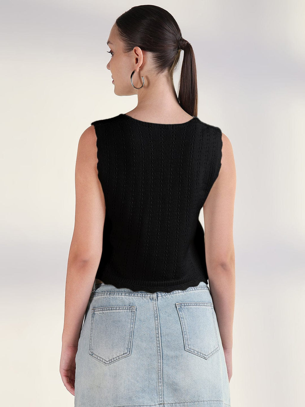 Women's Black V-Neck Crop Top