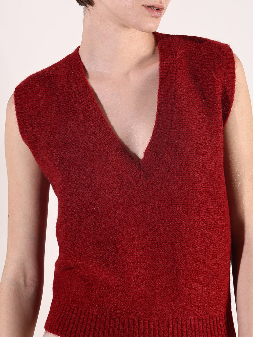 Women's Red V-Neck Sleeveless Top