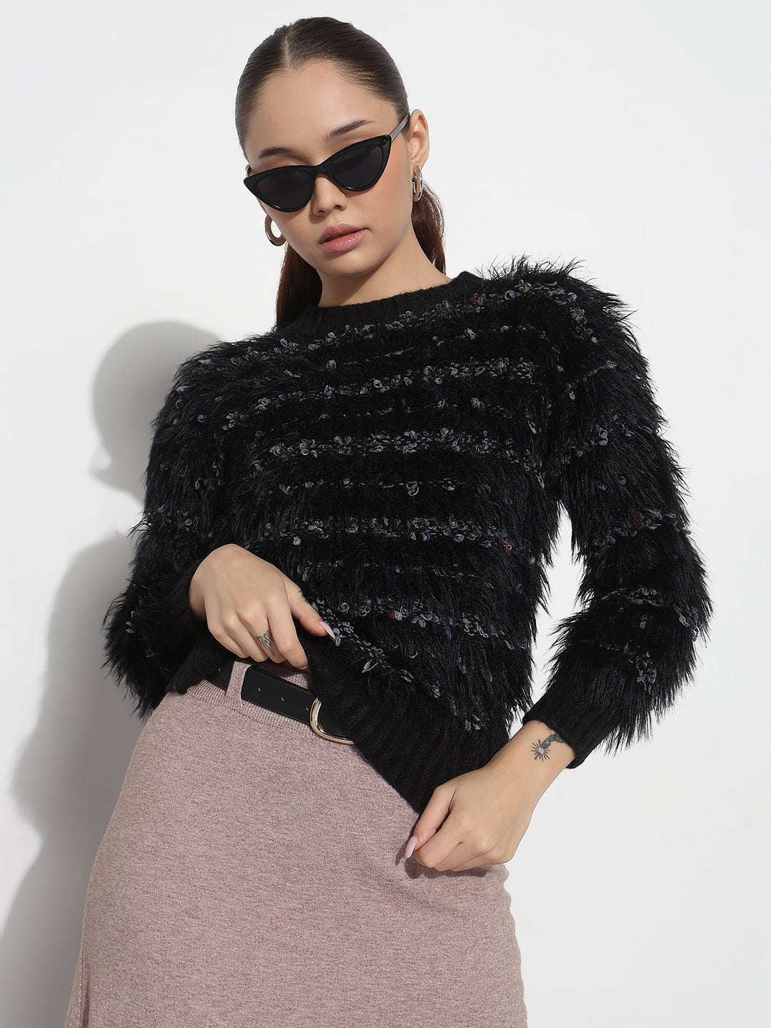 Women's Black Round Neck Knitted Fuzzy Top