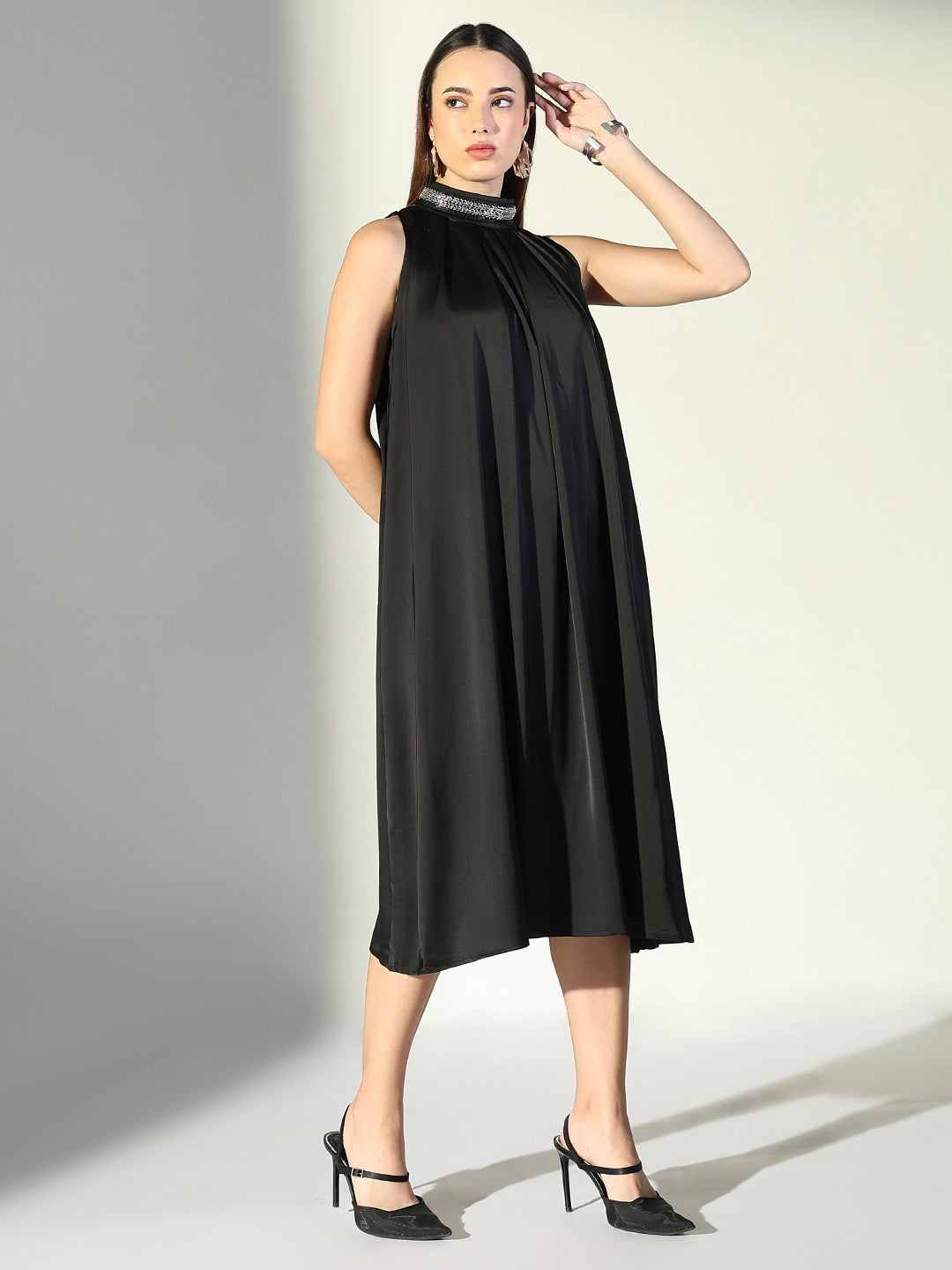 Women's Embellished Neck Black Pleated Midi Dress