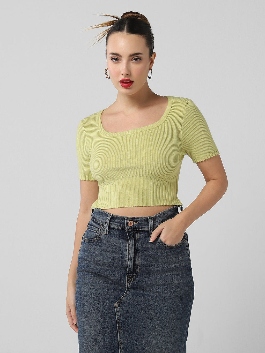 Women's Green Square Neck Fitted Crop Top