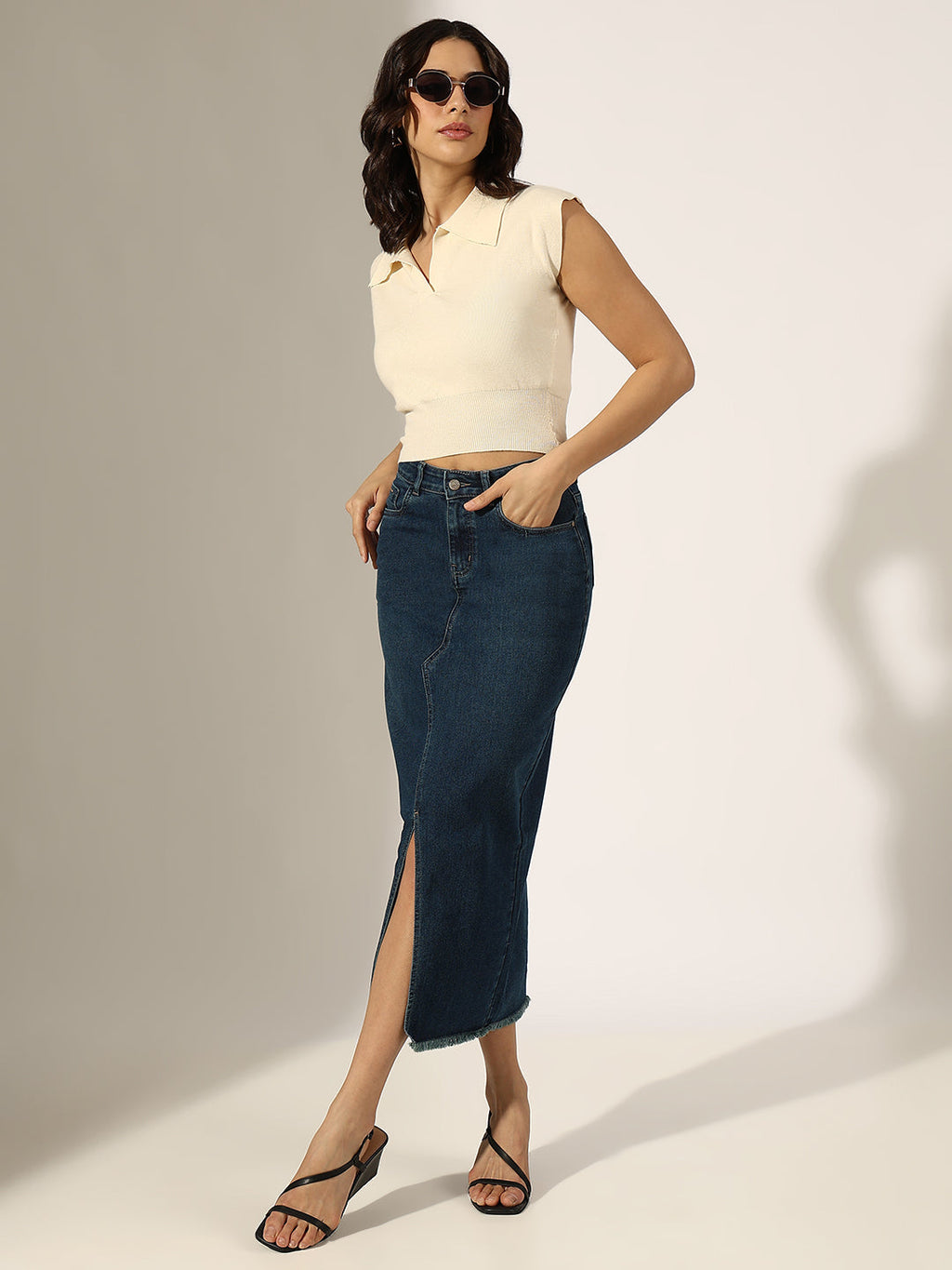 Women's Cream Sleeveless Knit Top with Polo Collar