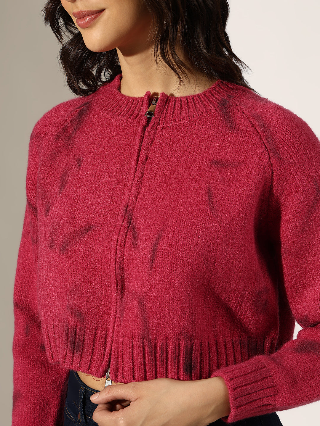 Women's Knitted Pink Zip-Up Crop Top