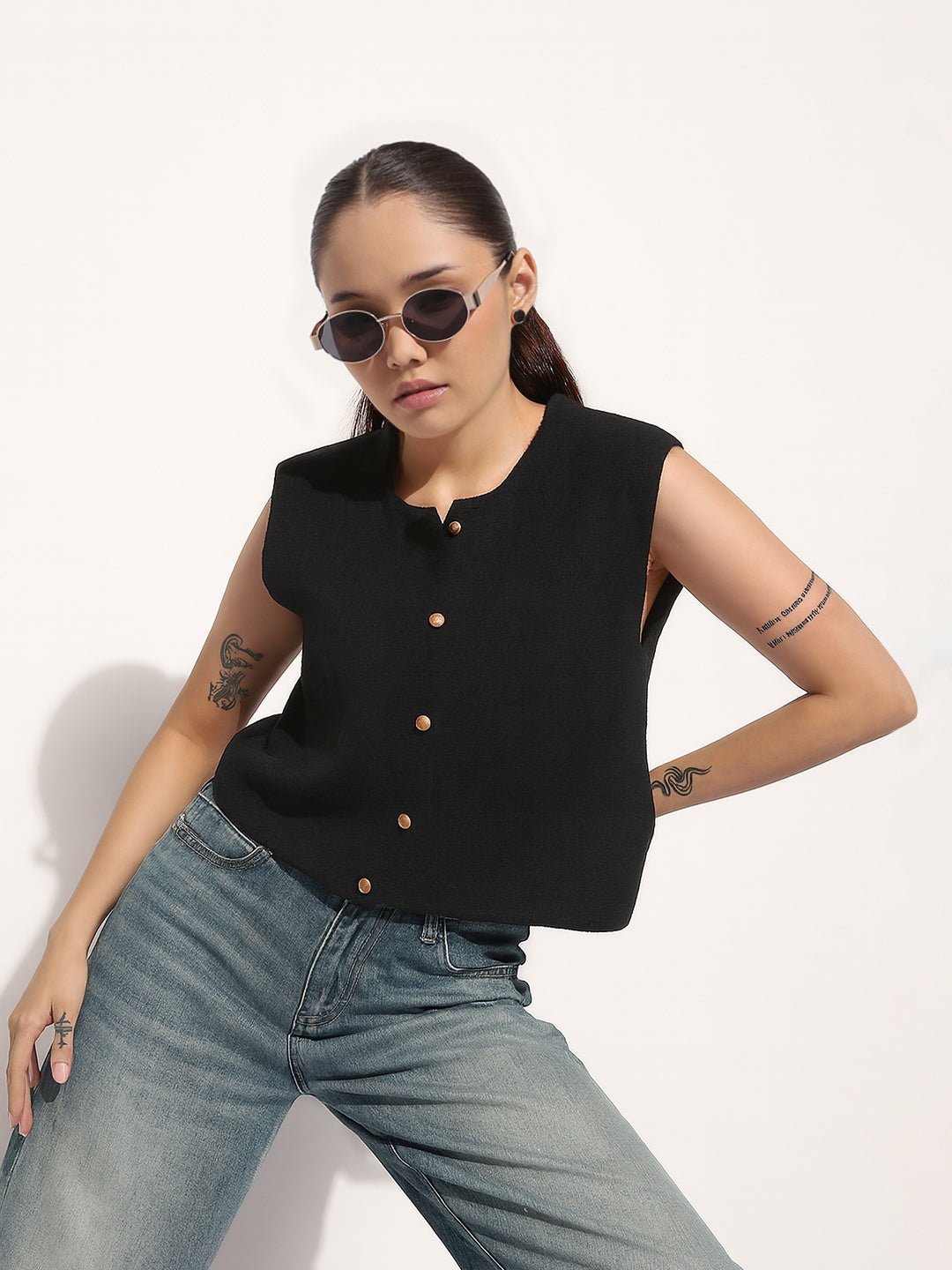 Women's Ribbed Black Round Neck Sleeveless Top