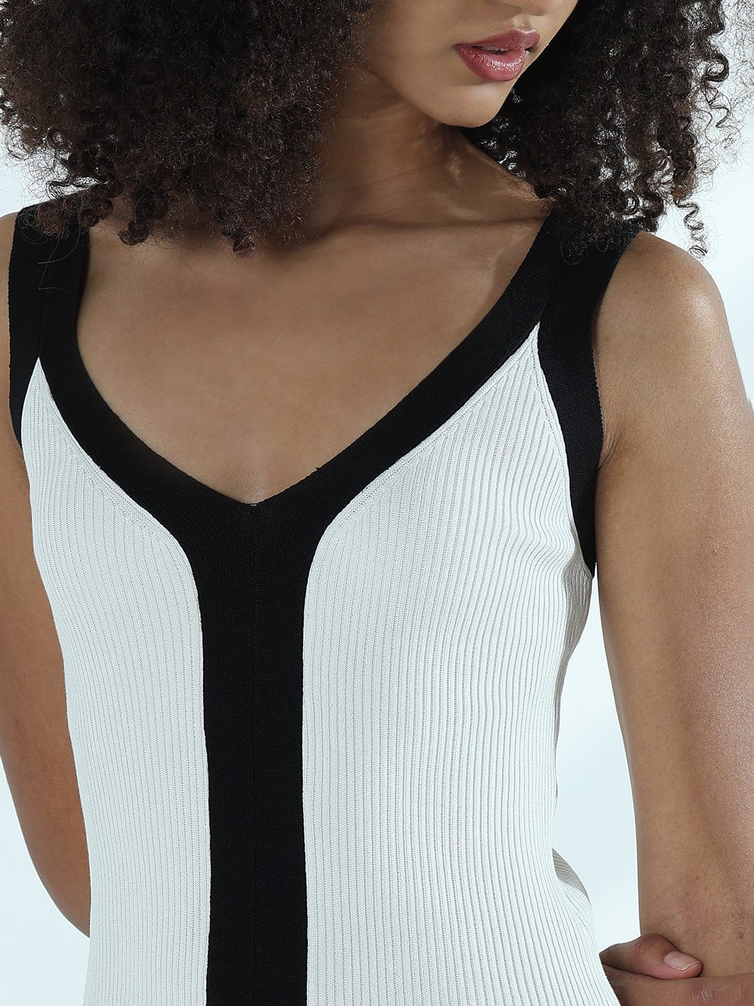 Women's Ribbed White V-Neck Dress with Front Slit