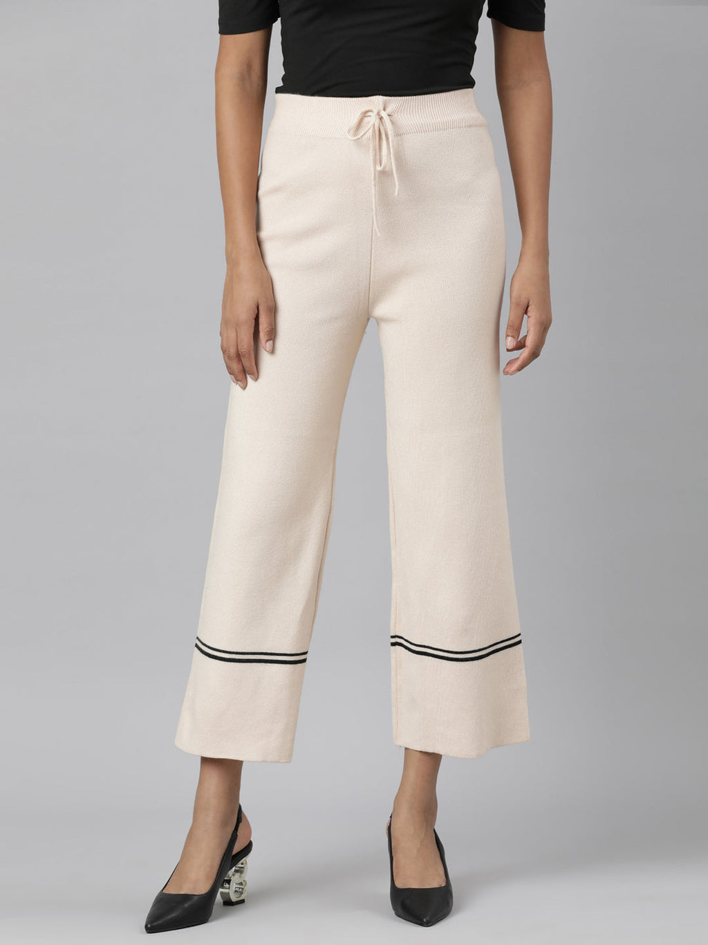 Women's Beige Relaxed Straight Fit Cropped Cotton Parallel Trouser