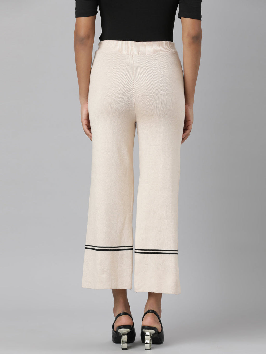 Women's Beige Relaxed Straight Fit Cropped Cotton Parallel Trouser