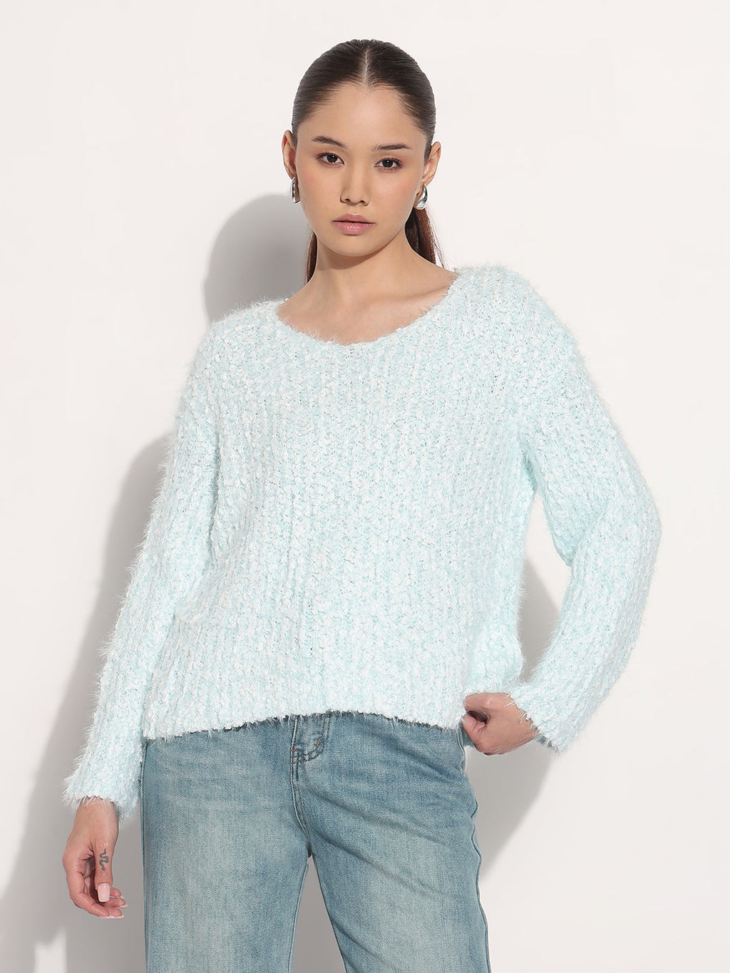 Women's Blue Round Neck Knitted Fuzzy Top