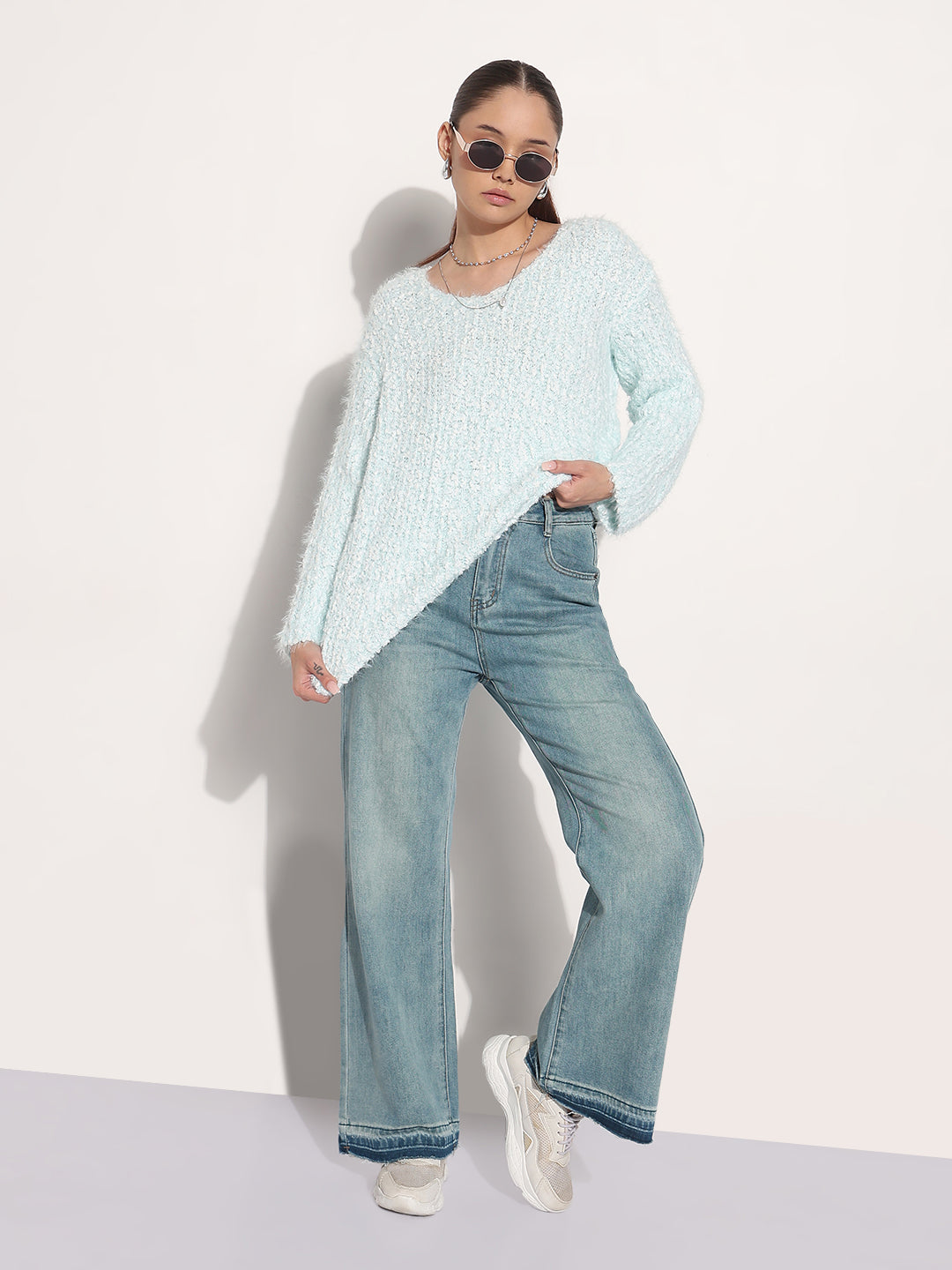 Women's Blue Round Neck Knitted Fuzzy Top