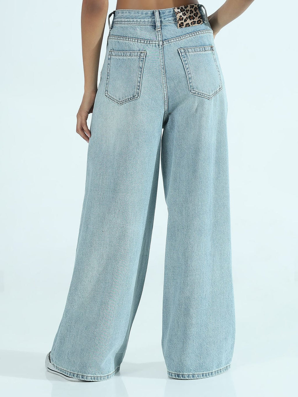 Women's Blue Mid Rise Wide Jeans