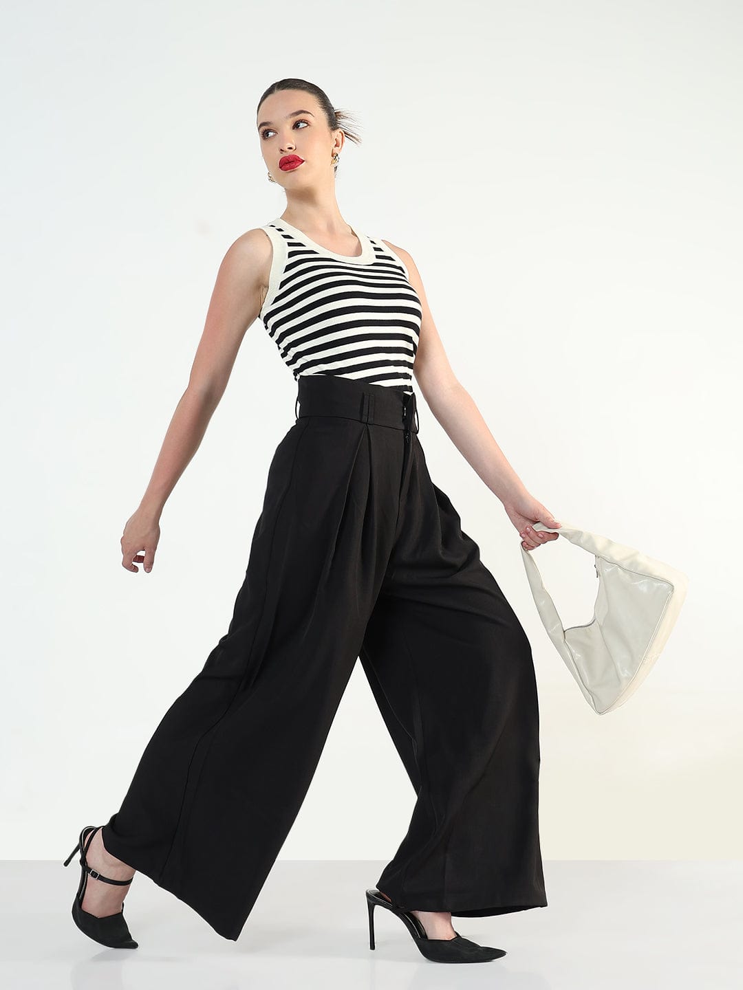 Women's Black Relaxed Fit Wide Leg Trousers