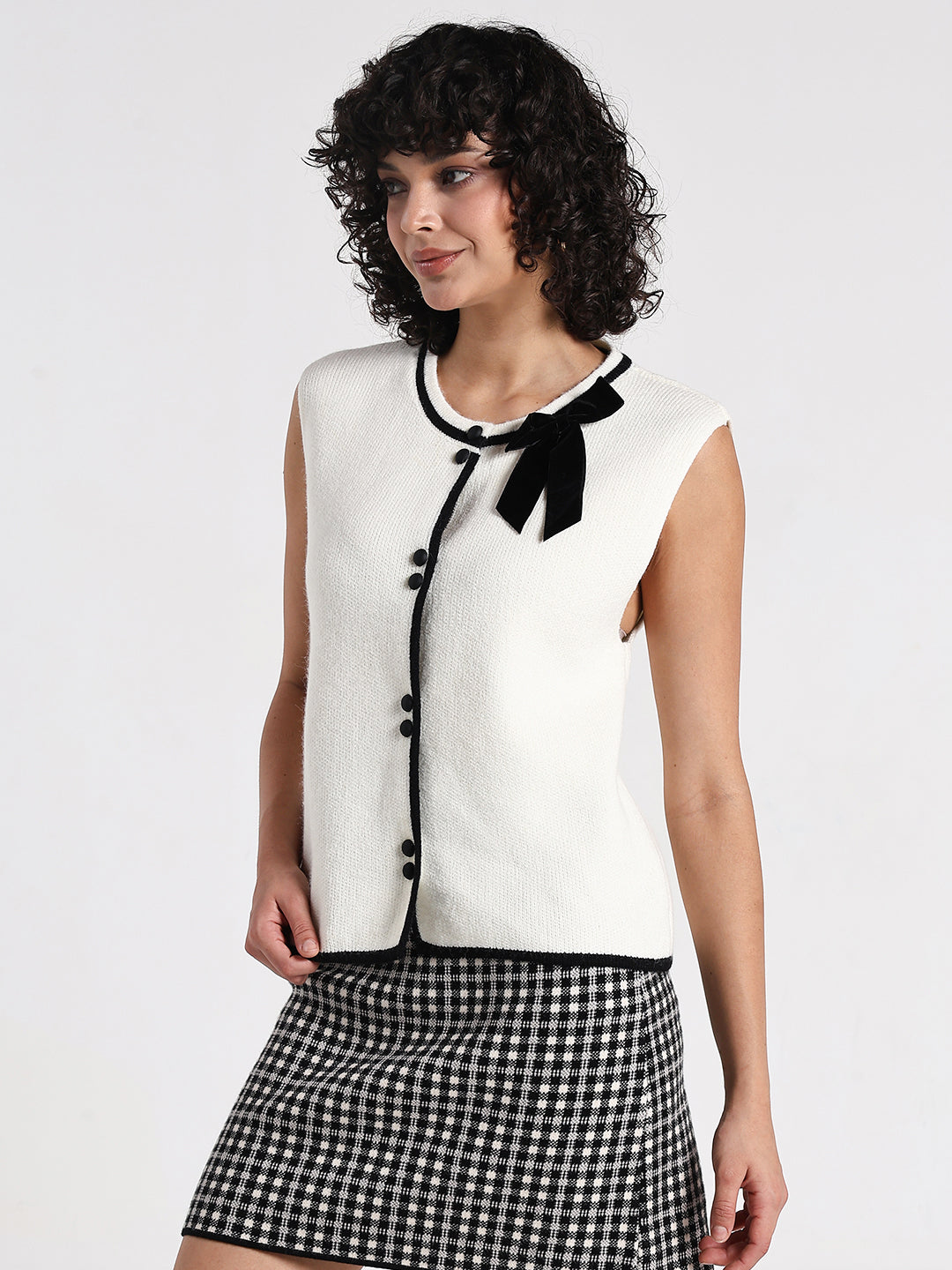 Women’s Off White Ribbed Sleeveless Top with Contrast Trim & Bow Detail