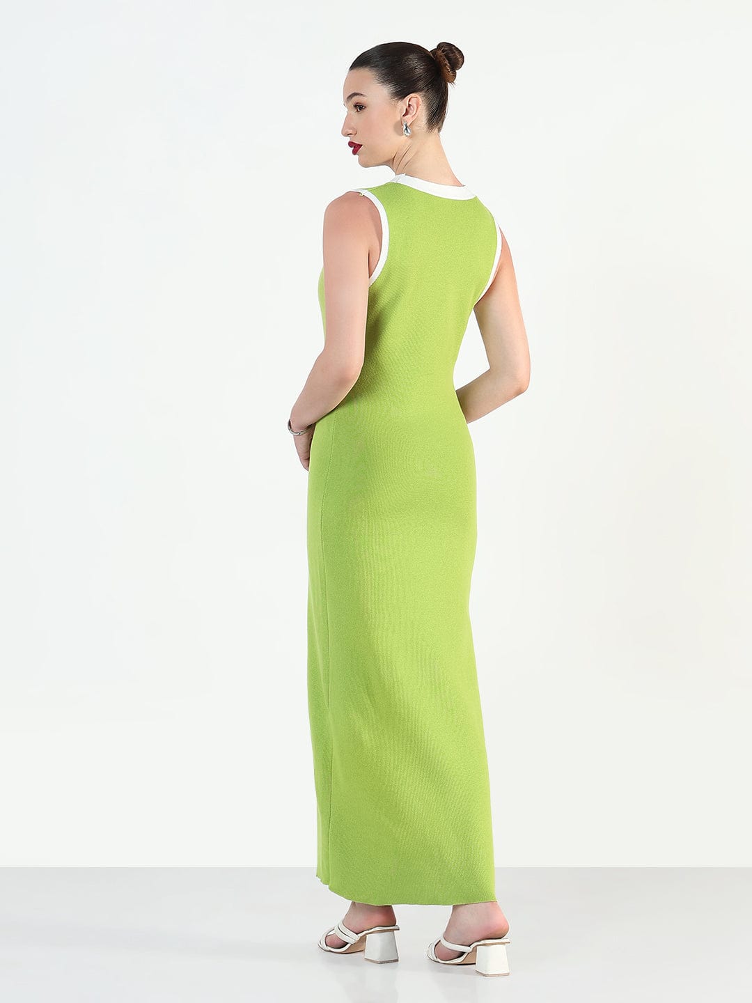 Women's Green V-Neck Sleeveless Bodycon Dresses