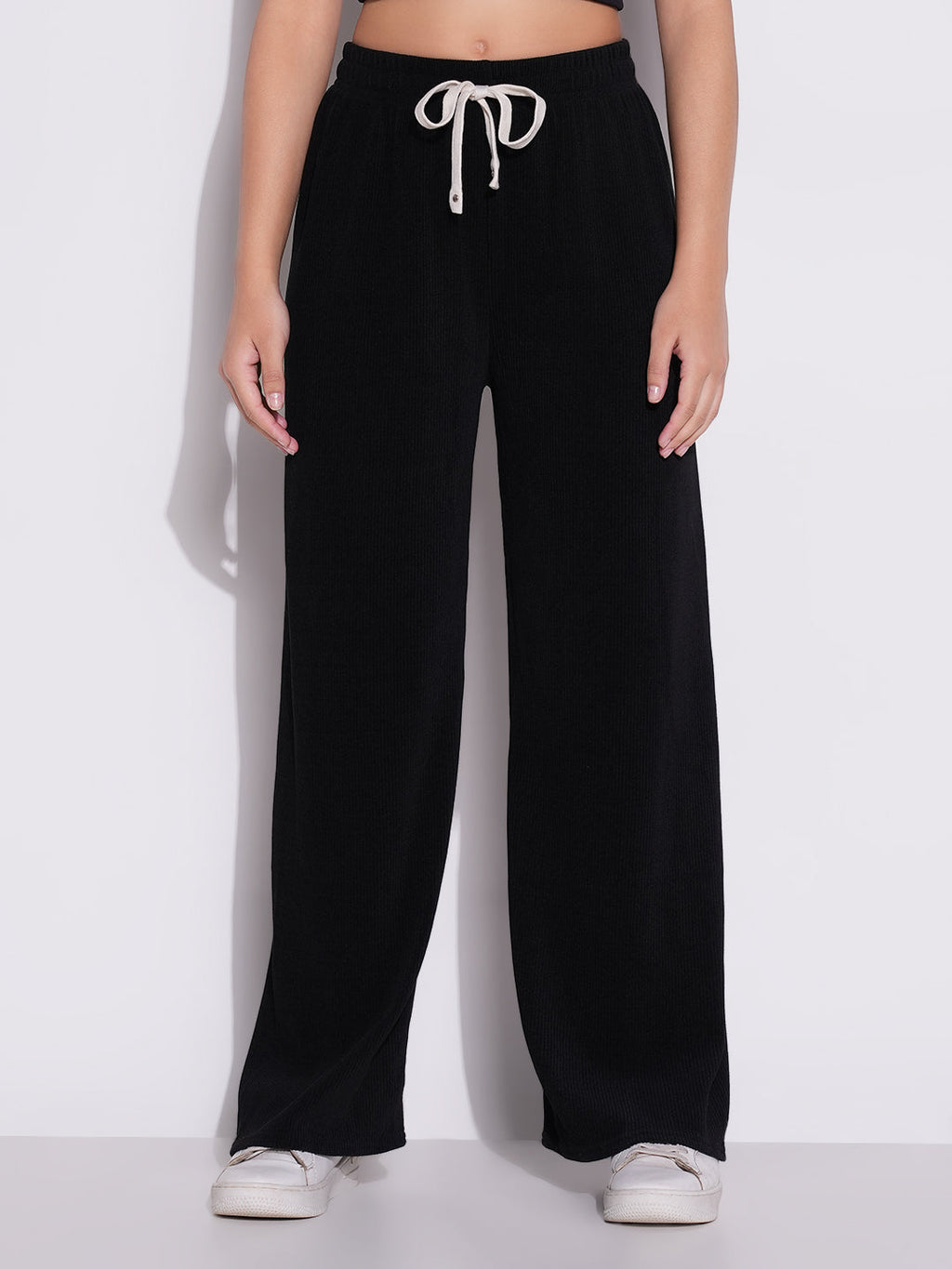 Women's Black Mid-Rise Comfort Parallel Trousers