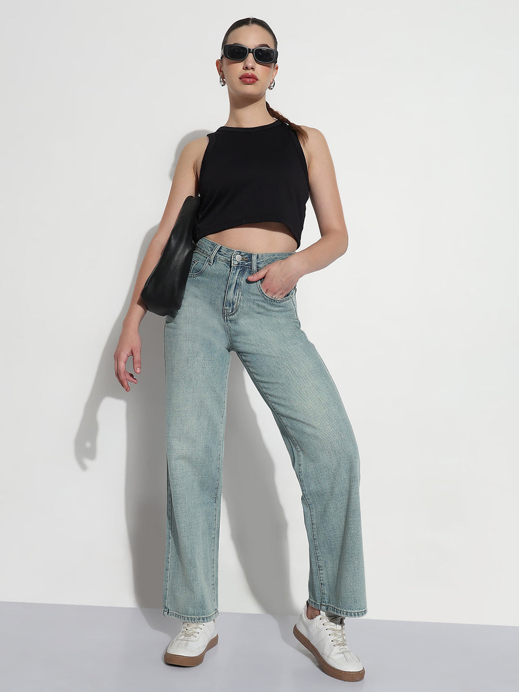 Women's Blue High Rise Straight Fit Jeans with Back Pocket Embroidery