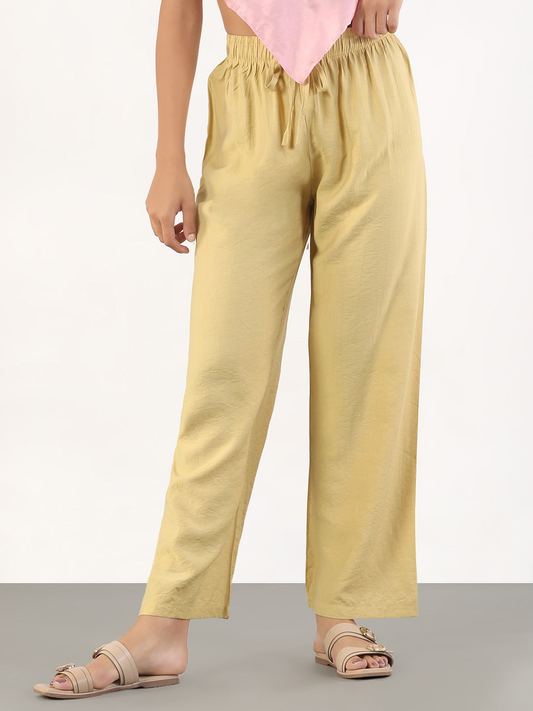 Women's Beige Loose Fit Solid Parallel Trousers