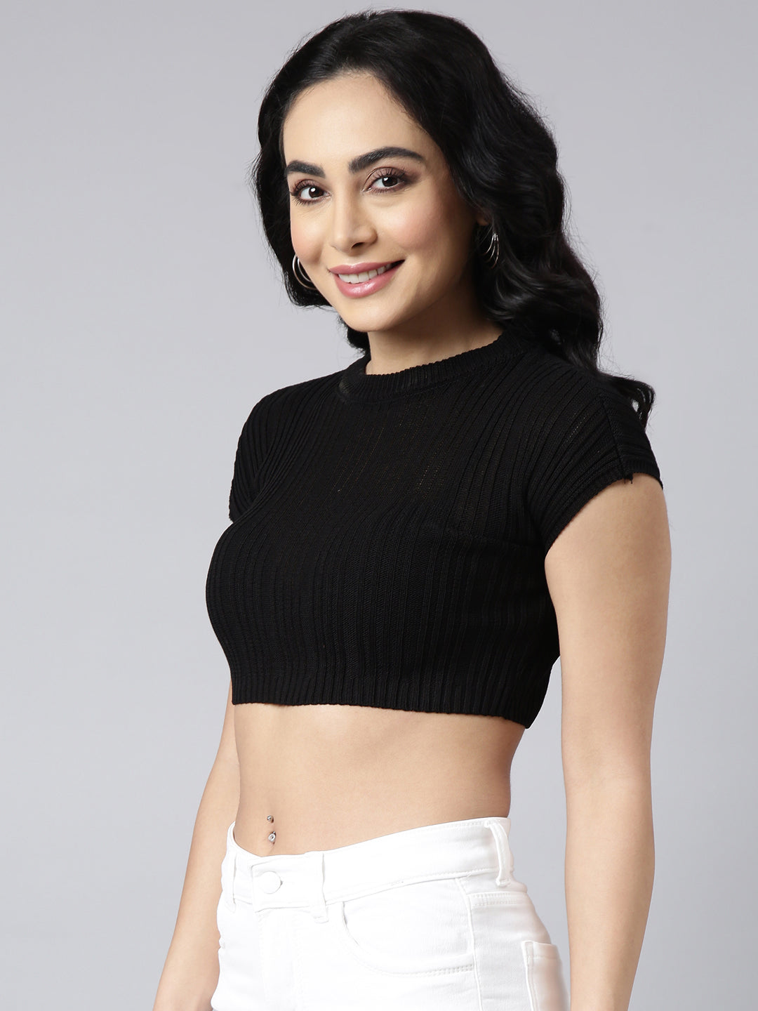 Women's Black Round Neck Crop Top