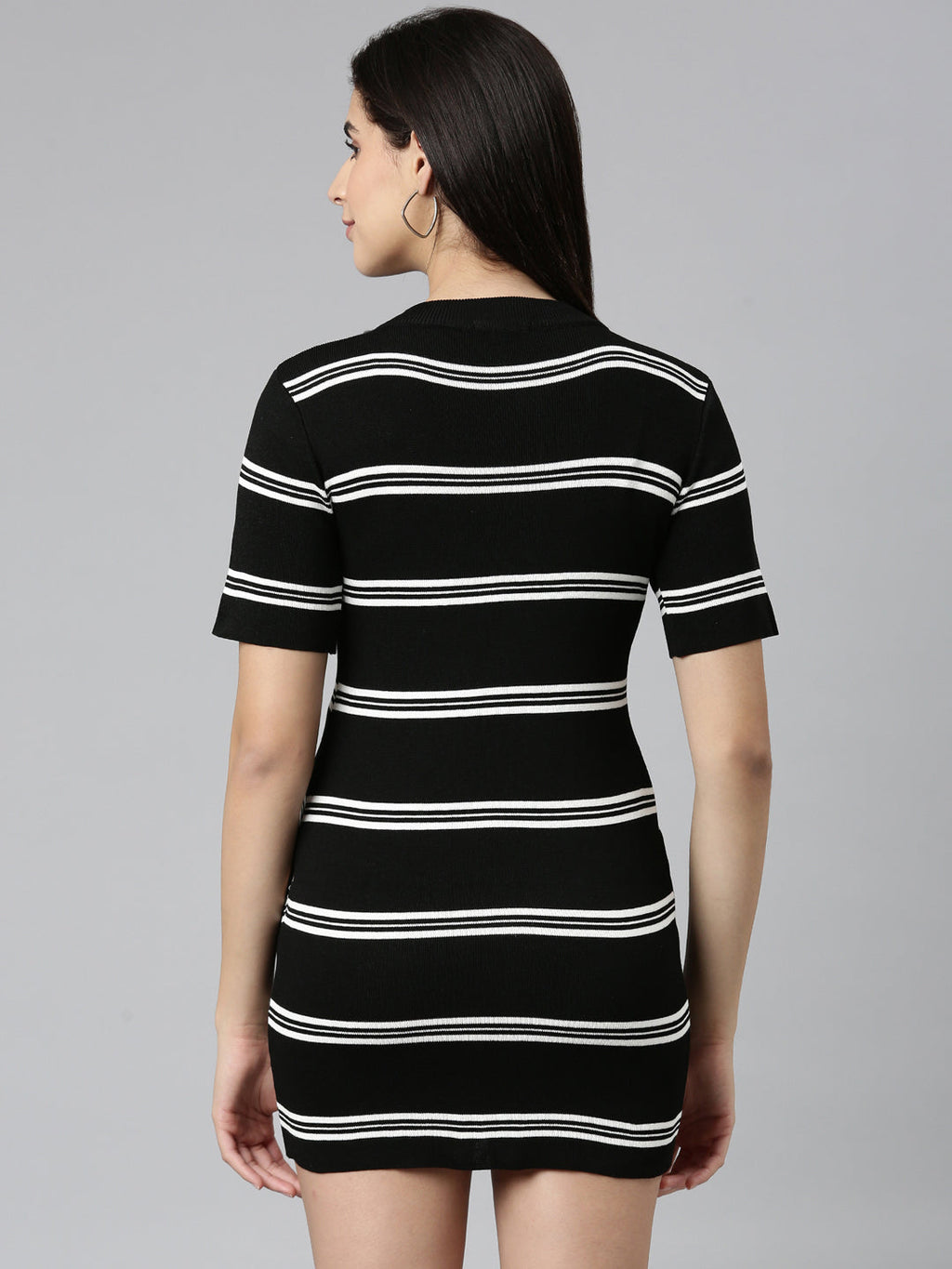 Women's Black Striped Round Neck Bodycon Dress
