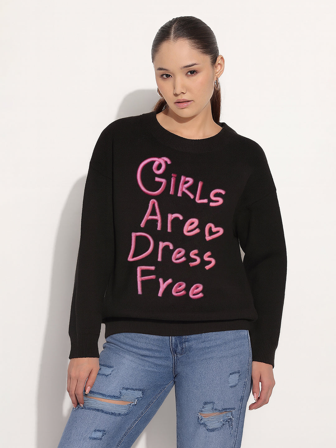 Women's Embroidered Black Round Neck Knitted Pullover Top